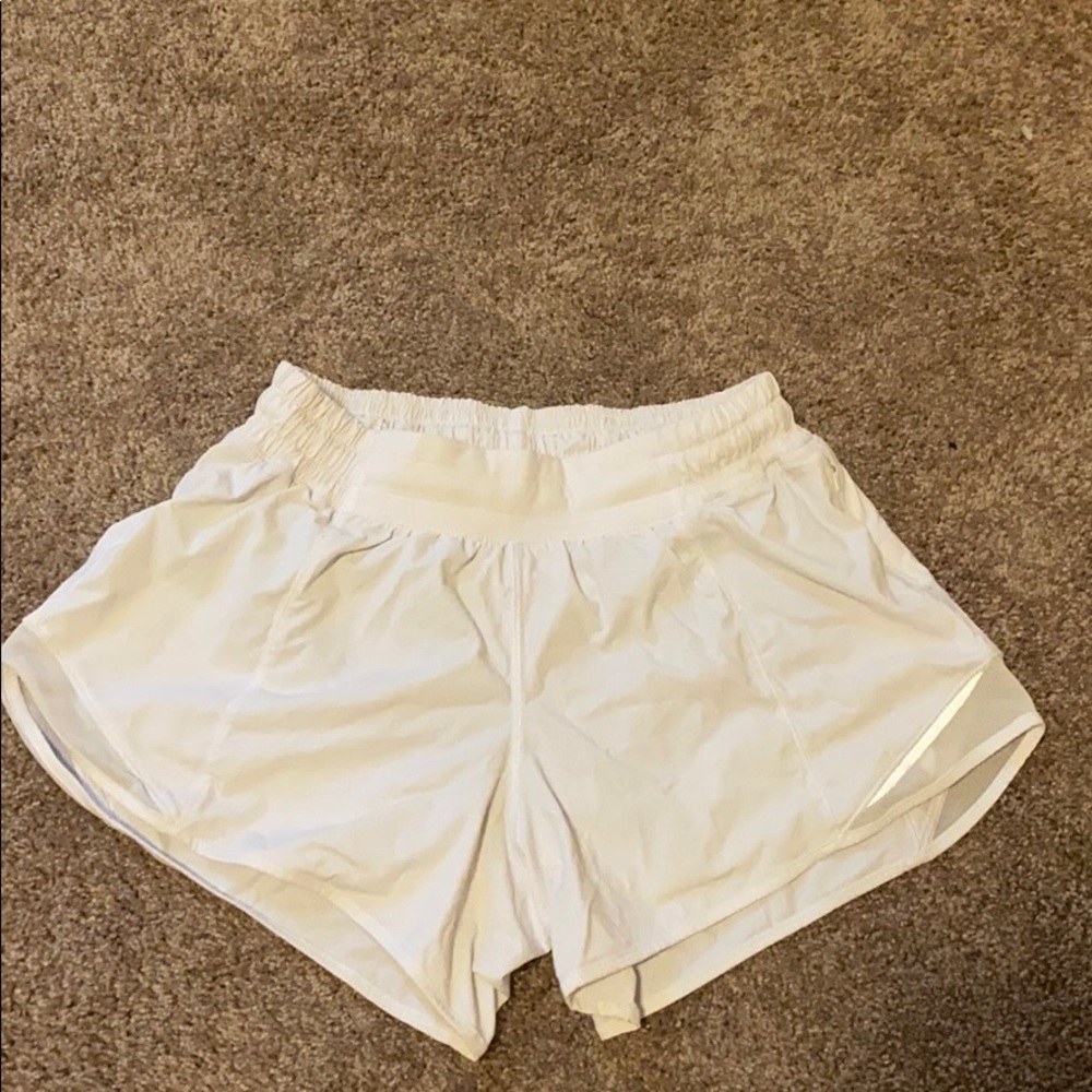 lululemon hotty hot short